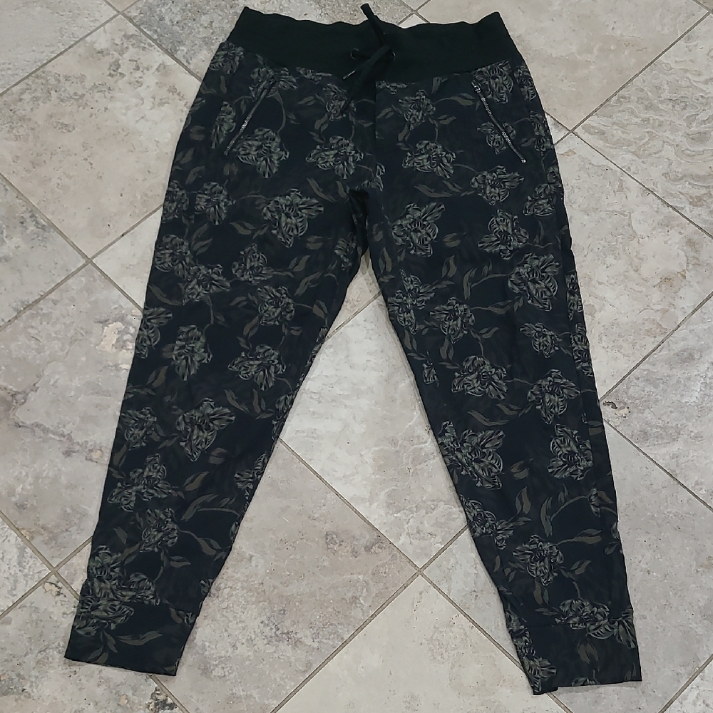Athleta Green Floral Joggers